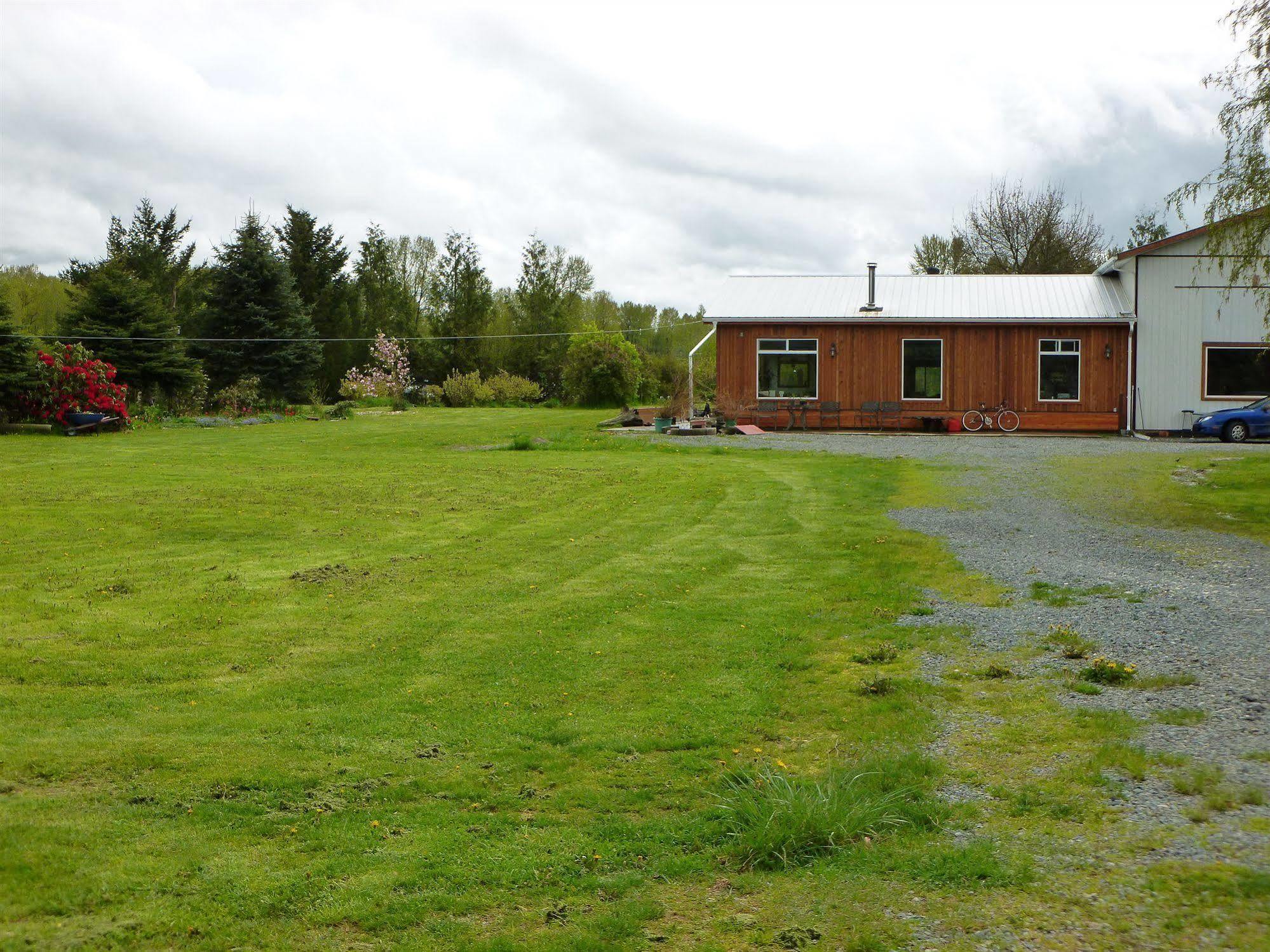 Harrison Hammond House Farmstay Harrison Mills Bagian luar foto